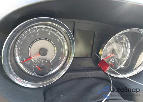 2013 Chrysler Town & Country Touring from USA, damaged, VIN 2C4RC1BG8DR556390